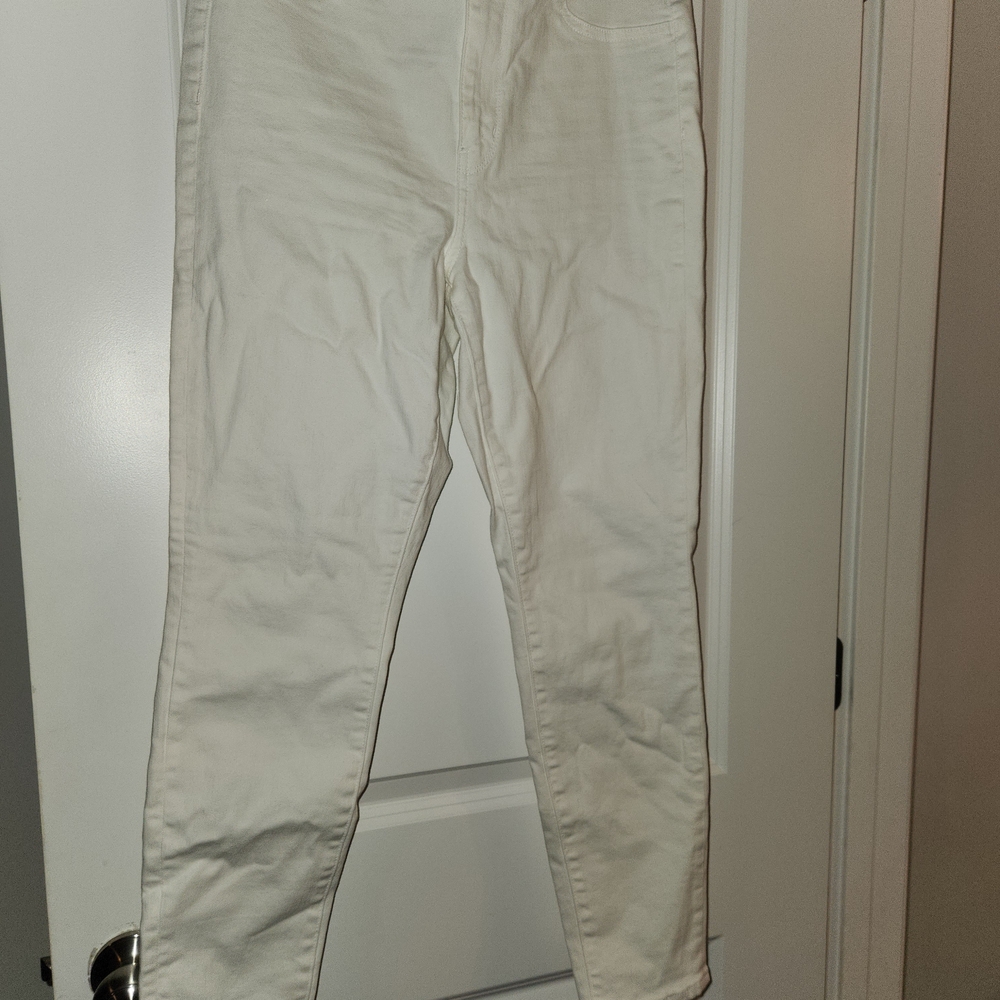 American Eagle Outfitters Cream Ankle Jeans